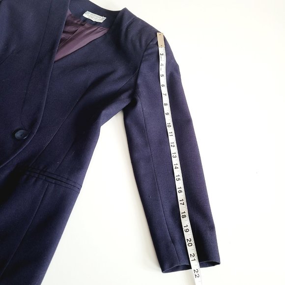 Vintage Braemar Petites by Jeremy Scott dark blue blazer. - Picture 15 of 15